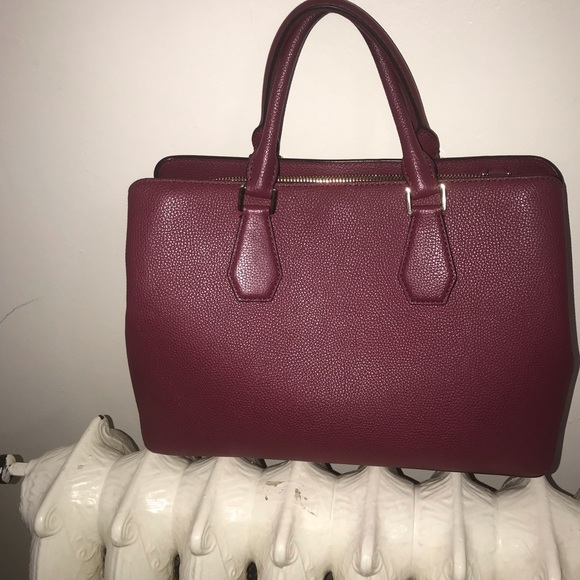 Real Genuine leather Michael Kors purse - Picture 2 of 8